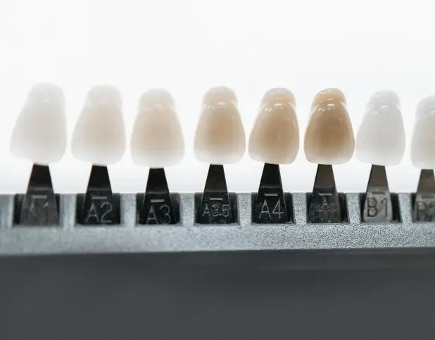 “Philips Zoom” teeth whitening system